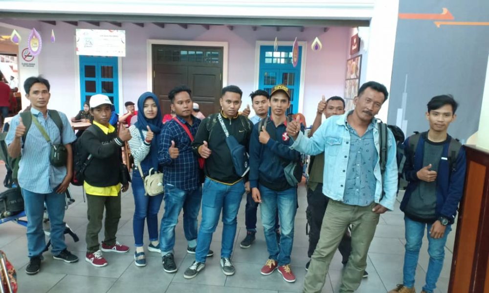 Indonesian workers 2
